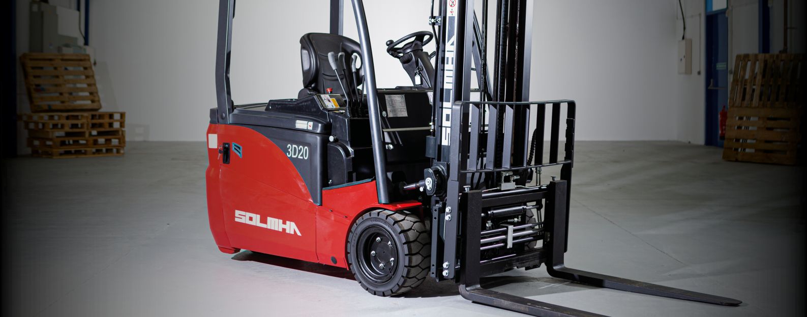 3-Wheel Counterbalance Forklift